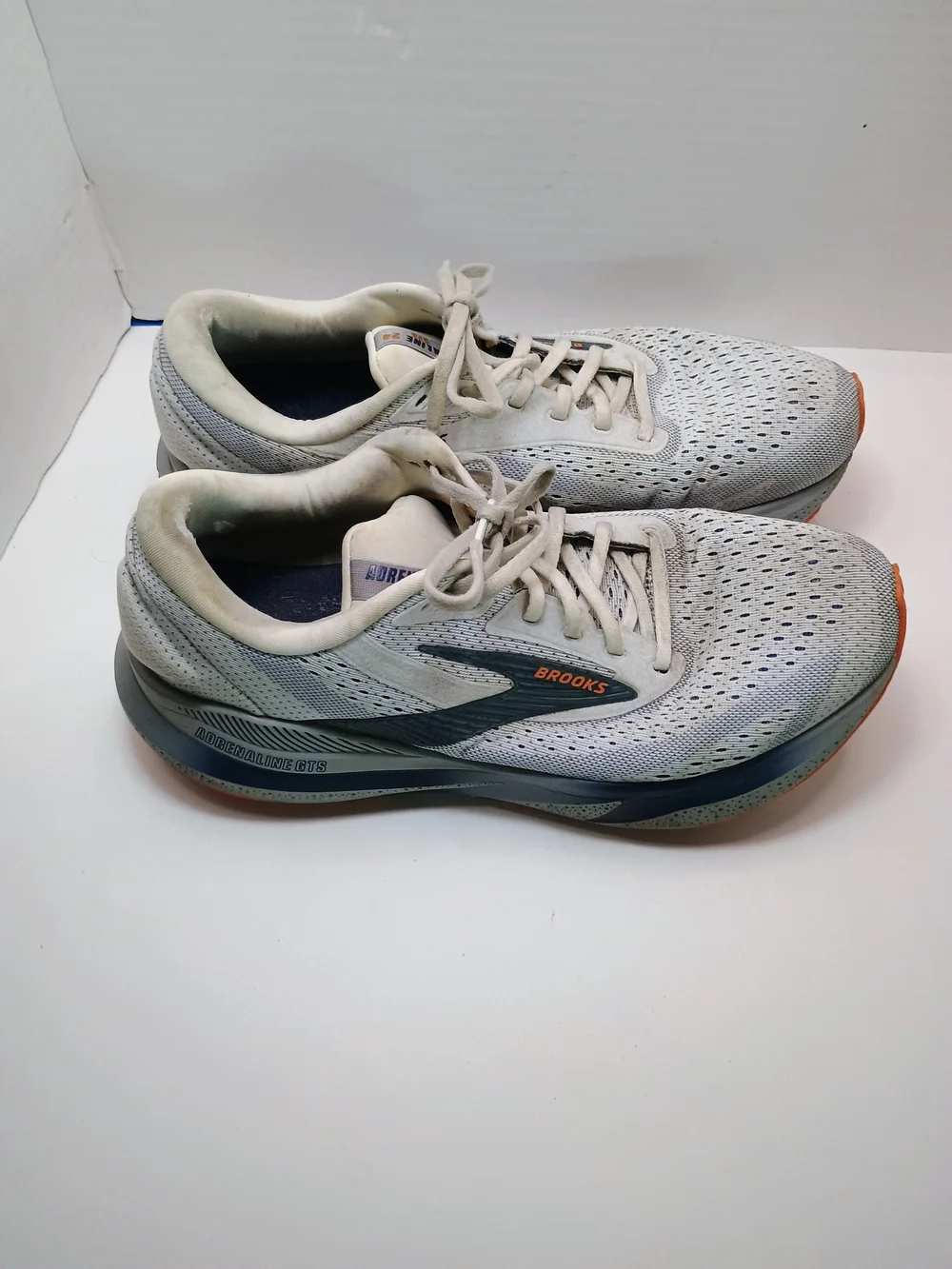 Brooks Adrenaline GTS 24 Men's Running Shoes